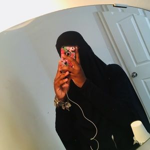 Meet your Posher, Aleemah